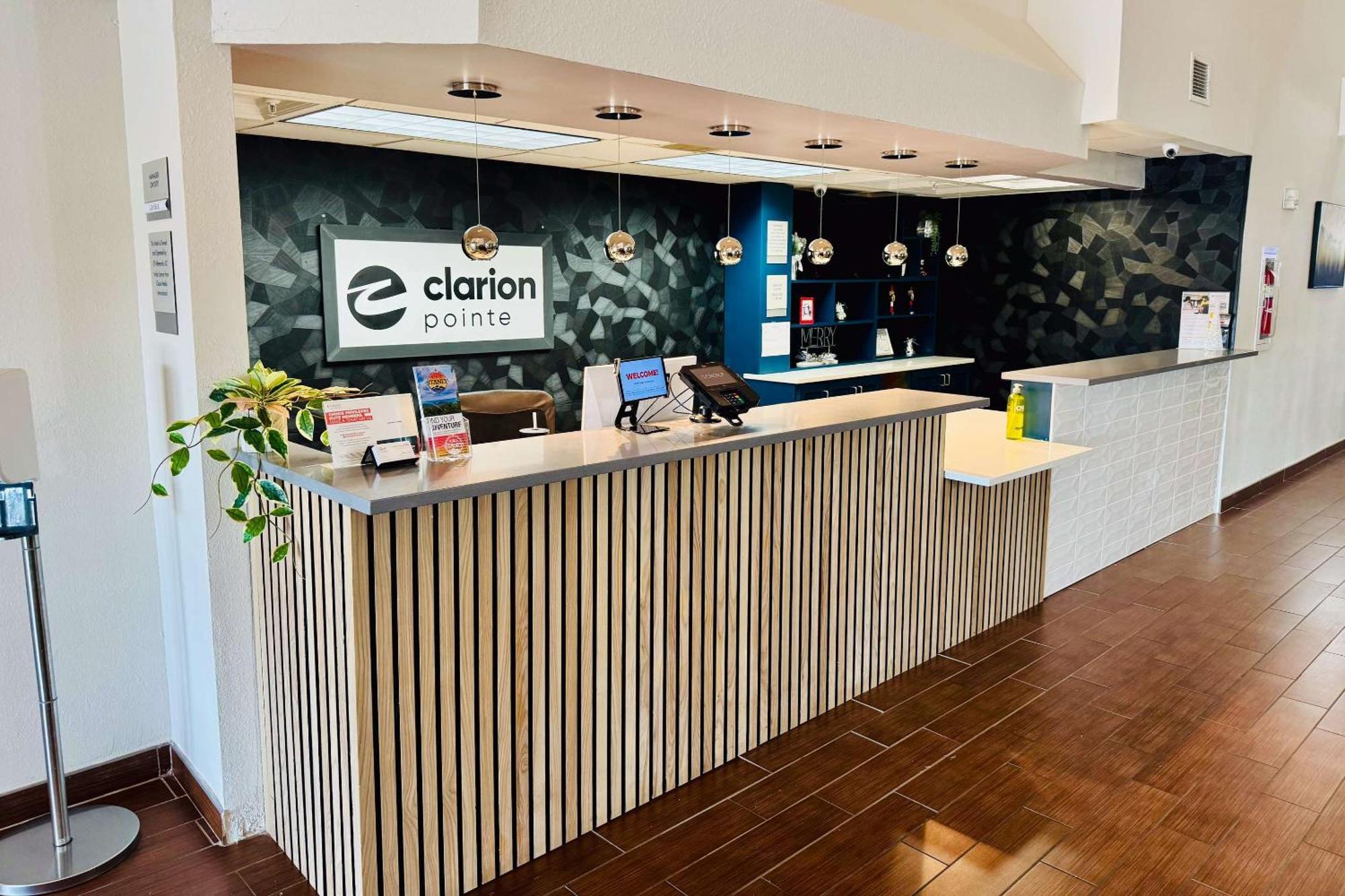 Clarion Pointe Albemarle Hotell Eksteriør bilde
