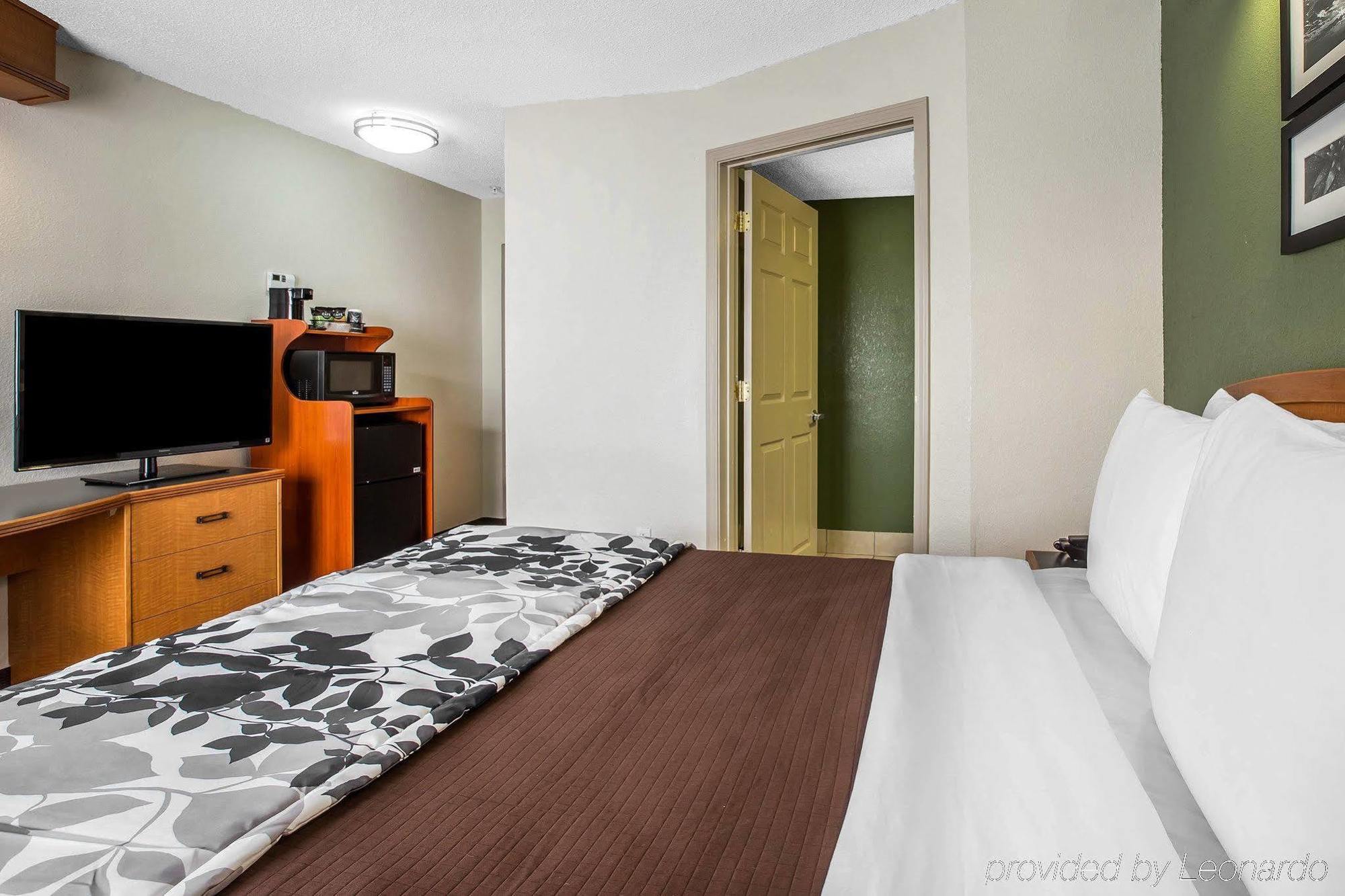Clarion Pointe Albemarle Hotell Eksteriør bilde