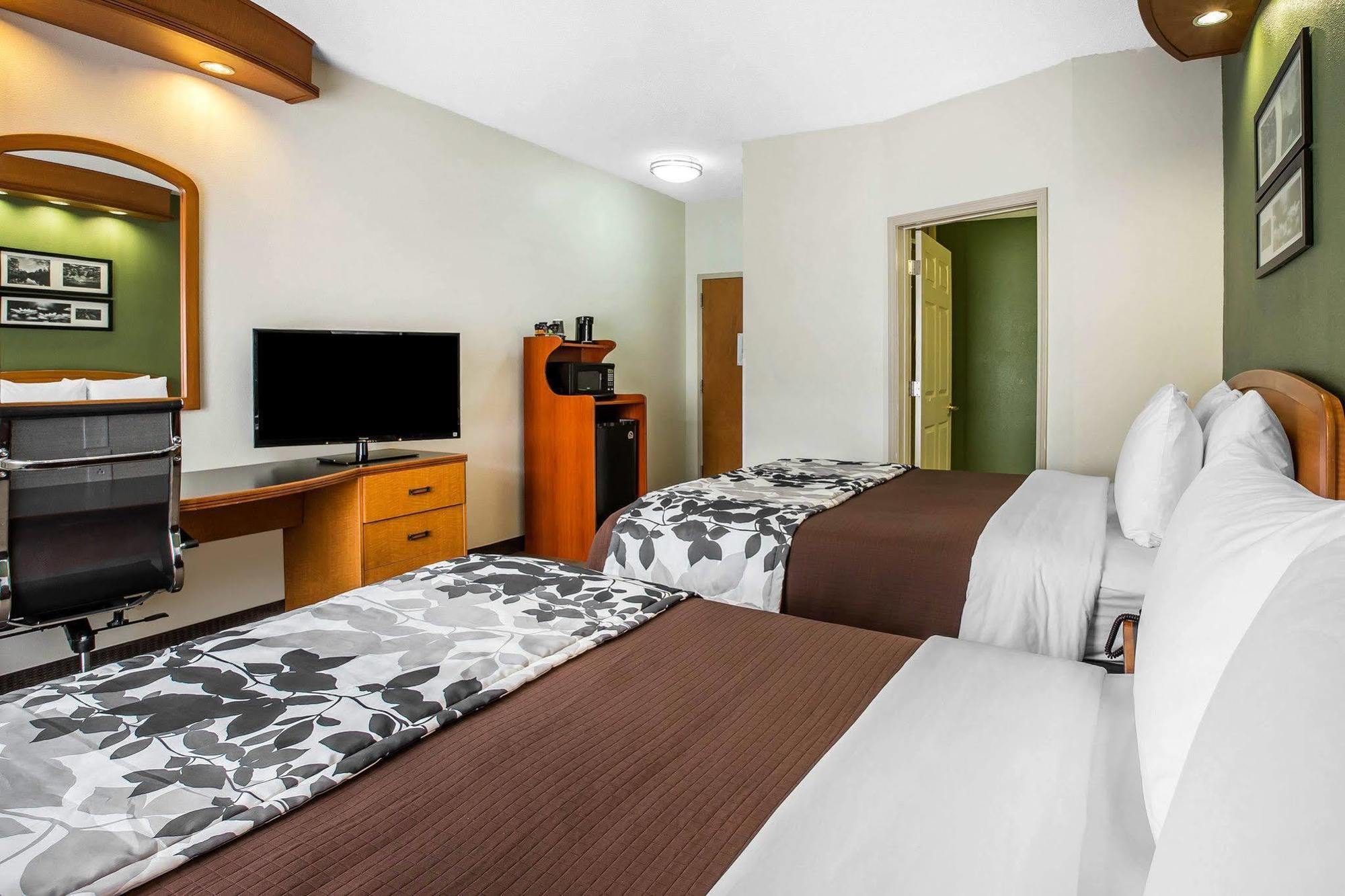 Clarion Pointe Albemarle Hotell Eksteriør bilde
